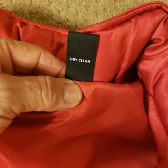 International concepts down ves size small - Picture 6 of 6